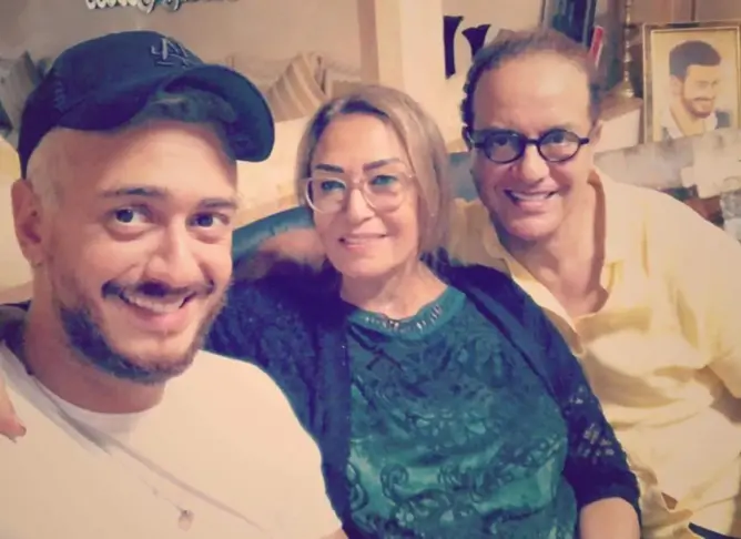 من منزلها وتفاعلا مع أزمة كورونا.. الركراكي حاضرة في برمجة رمضان بـ”ألو مي” (فيديو)