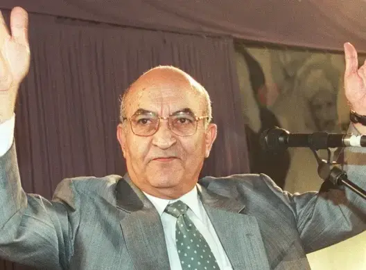 عبد الرحمان اليوسفي.. مواقف شامخة ترسم ملامح سيرة زعيم وطني كبير