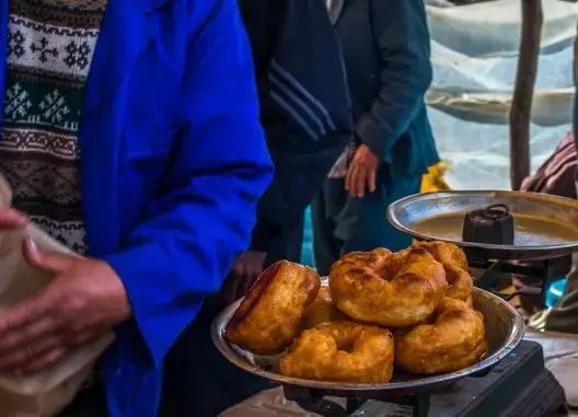 الشفنج .. طبق عرفه الإغريق وأعده المغاربة قبل ألف سنة بالعسل والمكسرات