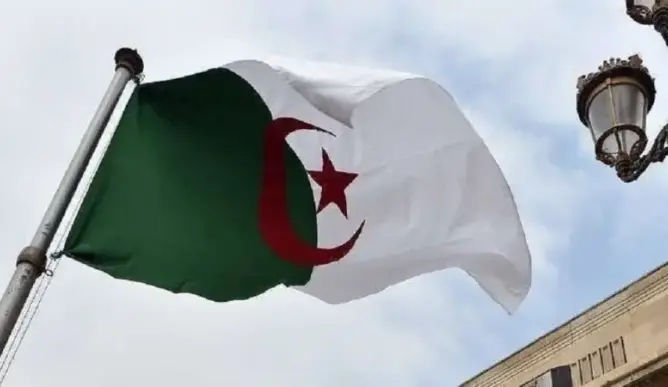انخفاض حاد لإيرادات الجزائر من المحروقات بـ10 ملايير دولار عند متم 2020