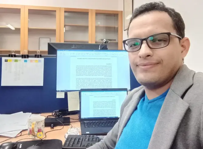 أستراليا تختار مغربيا من تيزنيت للقيام بدراسة لتأثيرات كورونا الاقتصادية والاجتماعية