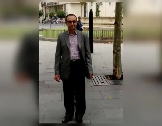 مسلمو فرنسا يشيعون جنازة خامس طبيب مسلم توفي بسببب “كورونا”