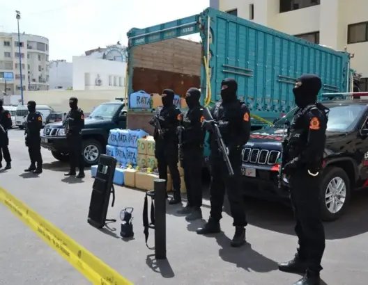 الدار البيضاء.. حجز أكثر من 5 أطنان من الشيرا وتوقيف 3 أشخاص ضمنهم فرنسي