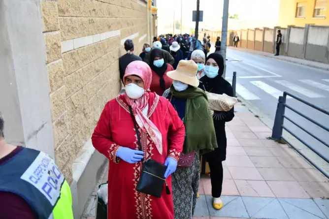 بعد مرور 6 أشهر على إغلاق الحدود.. أزيد من 400 مغربي لازالوا عالقين بسبتة المحتلة