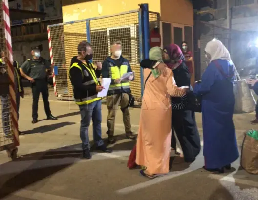 بينهم أطفال حديثو الولادة .. دفعة ثالثة من العالقين بسبتة تعود إلى المغرب (فيديو)