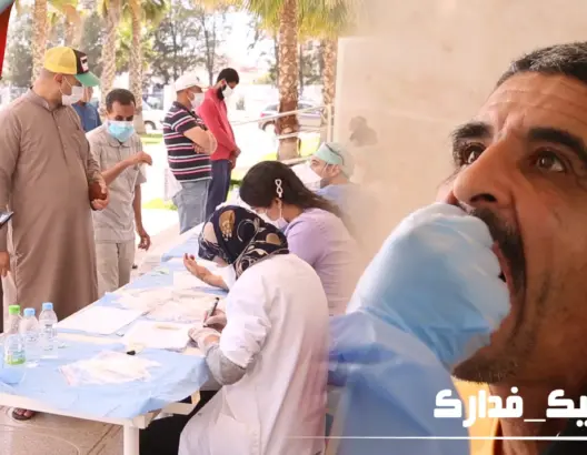 إجراء تحاليل كورونا لسائقي الطاكسيات بسلا تمهيدا لاستئناف العمل (فيديو)