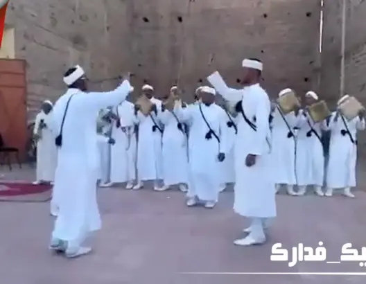 فقرة ممتعة من فلكلور  “دق السيف” بمدينة زاكورة