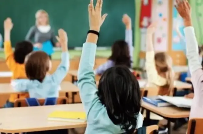 بعد قرار أمزازي .. مدارس البعثة الفرنسية بالمغرب تحدد موعد عودة التلاميذ