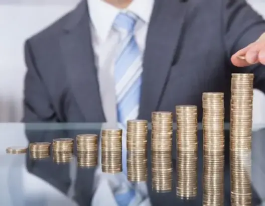 الدرهم يسجل شبه استقرار أمام الأورو.. وتحسن بـ0.6% أمام الدولار