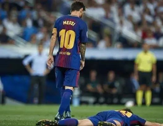 برشلونة “ينزف” بسبب كورونا .. عجز مالي وخسائر كبيرة تدفع النادي لبيع نجومه