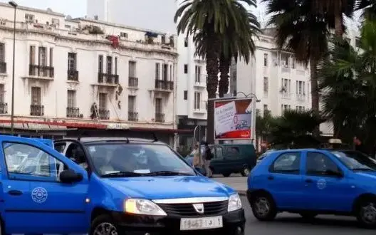 مهنيو سيارات الأجرة بالرباط يرفضون استئناف العمل قبل تحقيق مطالبهم