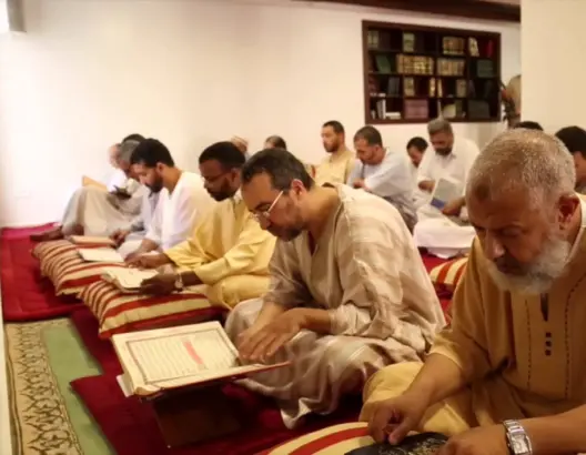 في زمن كورونا .. الجماعة تفتح جلساتها التربوية في وجه العموم