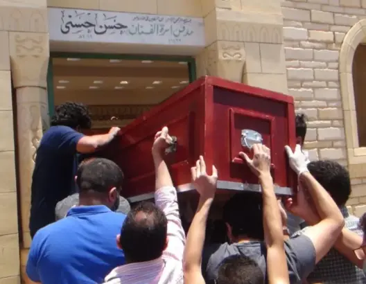 كورونا تمنع نجوم مصر من حضور جنازة حسن حسني.. وشقيقه يكشف اللحظات الأخيرة (فيديو)