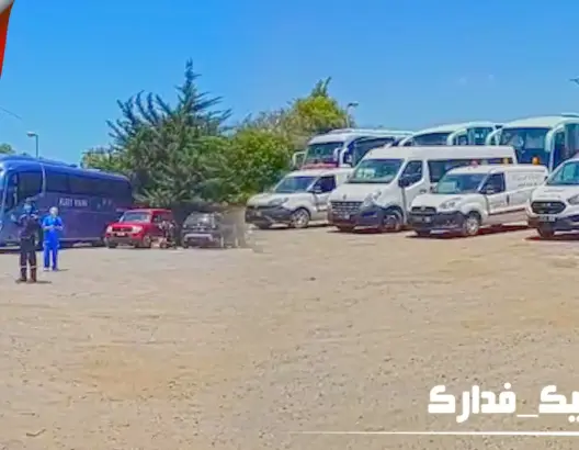 مباشرة من بؤرة “لالة ميمونة”.. السلطات تستعد لنقل المصابين بسيارات الإسعاف والحافلات (صور وفيديو)