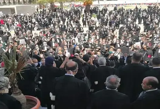 محامو البيضاء يؤيدون تدخل الجيش بالكركرات ويعلنون دعمهم الكامل من أجل الوحدة