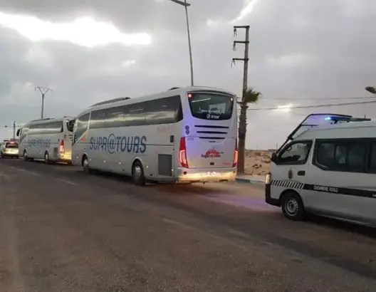 عاملة ترفع إصابات كورونا بالعيون إلى 45.. وفريق طبي عسكري يحل بطرفاية