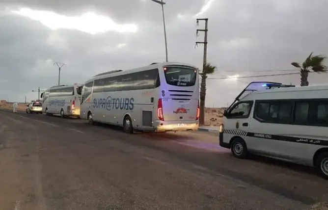 عاملة ترفع إصابات كورونا بالعيون إلى 45.. وفريق طبي عسكري يحل بطرفاية