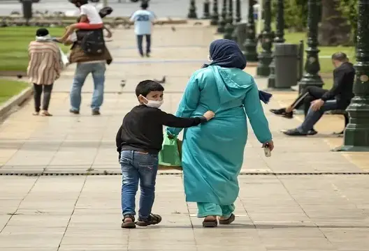 عضو في اللجنة العلمية يقترح رفع قيود “كورونا” بالمغرب في هذا التاريخ