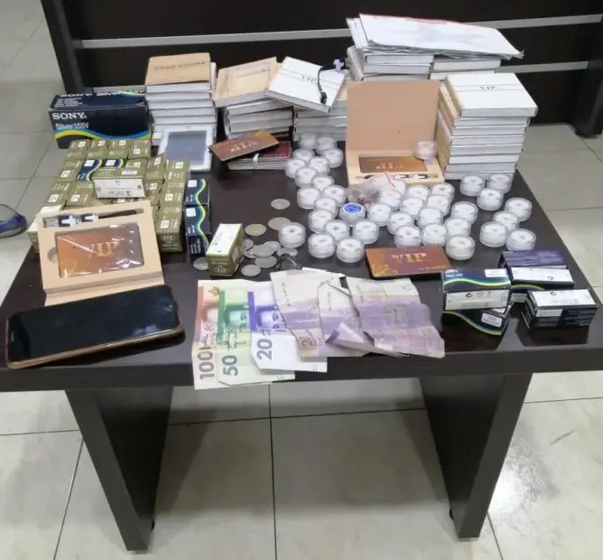 حجز معدات إلكترونية متطورة معدة للغش في إمتحانات البكالوريا بأكادير
