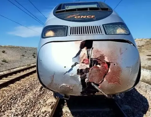 مواطن ينتحر تحت عجلات “البراق” .. والـONCF يكشف التفاصيل (صور)