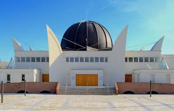 ستراسبورغ.. الجالية الإسلامية ونشاط الحركة الجمعوية والمؤسسات المسجدية في ظل حرب الكورونا