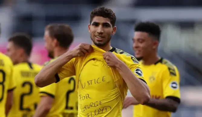 بعد تضامنه مع جورج فلويد.. حكيمي مهدد بعقوبة في الدوري الألماني