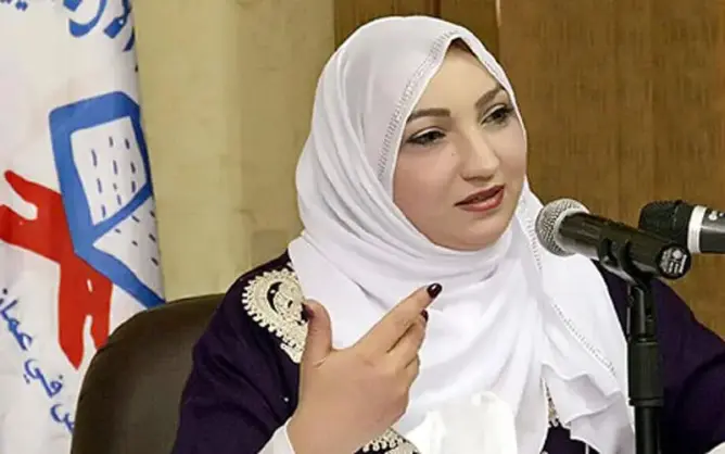الأديبة سناء الحافي: الشعر يبدأ من قول “أحبك” وليس “أخونك”