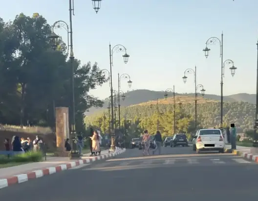 الدمناتيون يقصدون المنتزهات بعد تخفيف الحجر الصحي