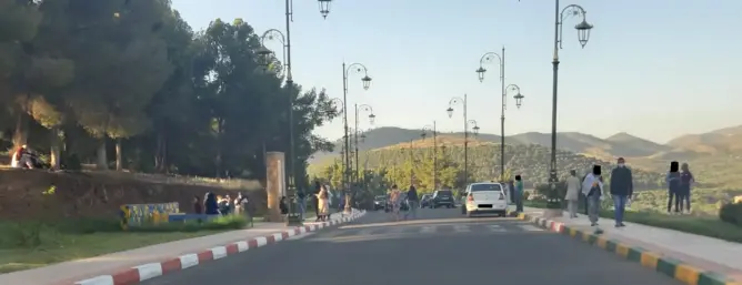 الدمناتيون يقصدون المنتزهات بعد تخفيف الحجر الصحي