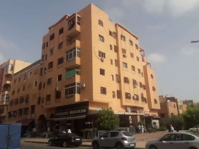 قتيل وثلاثة جرحى إثر اندلاع حريق في عمارة بمراكش (صورة)