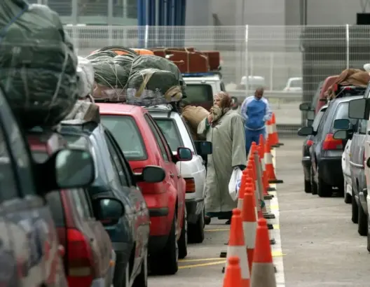استطلاع: 54% من مغاربة الخارج يخططون لقضاء عطلتهم الصيفية بالمغرب