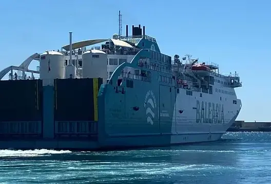 إسبانيا تجلي أزيد من 800 من رعايها العالقين بالمغرب عبر ميناء طنجة