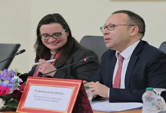 مدير مدرسة الصحة العمومية يقدم استقاله لوزير الصحة .. وهذا رد آيت الطالب
