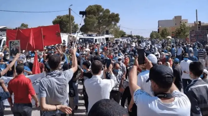 محتجون يطالبون بفتح تحقيق في وفاة سيدة بعد ولادة طبيعية ببولمان