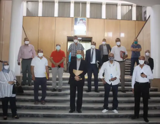 مقاهي مدينة مراكش تعود لتقديم خدماتها بـ”حذر”