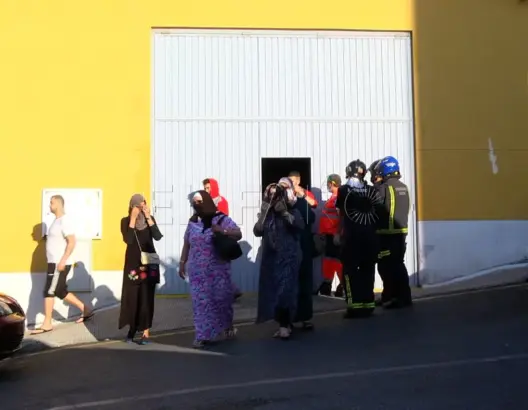 سلطات مليلية المحتلة تأمر بطرد مواطنين مغاربة عالقين بها إلى المملكة