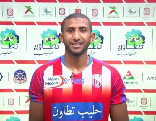 عادل الحسناوي يكشف لـ”العمق” حقيقة تجديد عقده مع المغرب التطواني