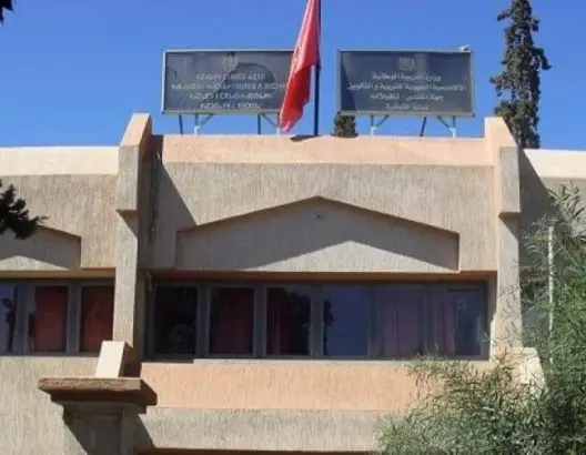 “غياب التهوية” بقاعة لإمتحانات الباك يثير جدلا بخنيفرة.. ومسؤول يوضح