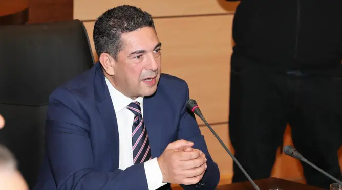 أمزازي يعزي في وفاة أستاذ ببني ملال