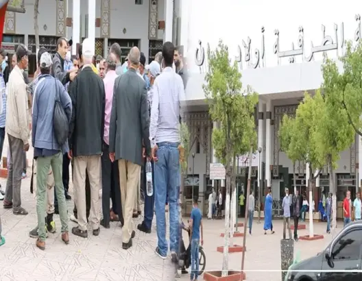 مهنيو النقل الطرقي بـ”أولاد زيان” يرفضون استئناف العمل.. وغضب بين المواطنين (فيديو)