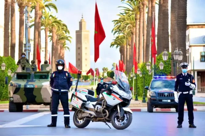 فرض تدابير احترازية من كورونا والإغلاق الكلي للمطاعم بعدد من المدن