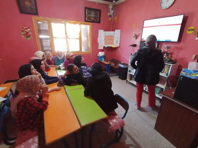 جمعية بأزيلال تطلق خدمات مجانية لفائدة التلميذات اليتيمات