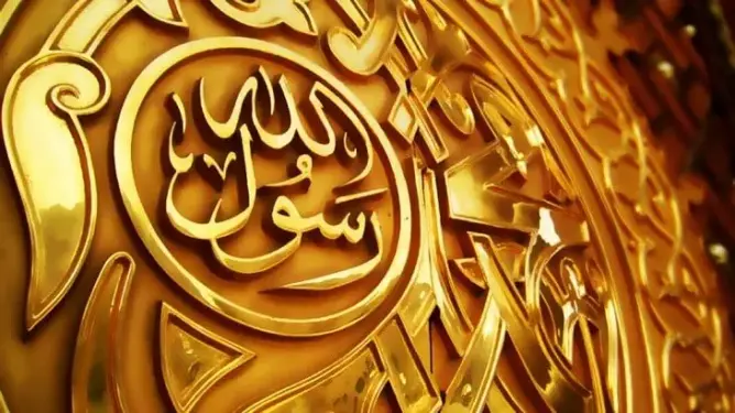 عَشْرُ عِبر لتجديد التأسي برسول الله عليه الصلاة والسلام