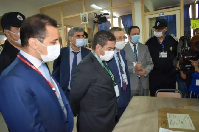 أمزازي يتفقد مركز الإعداد المادي للامتحانات ببني ملال