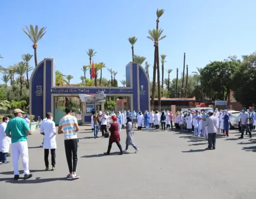 نقابة بمراكش تحتج ضد تحويل وحدة جراحية بمستشفى ابن طفيل لـ”مصلحة كورونا”