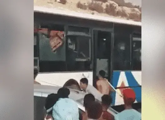 تخريب حافلة أكادير
