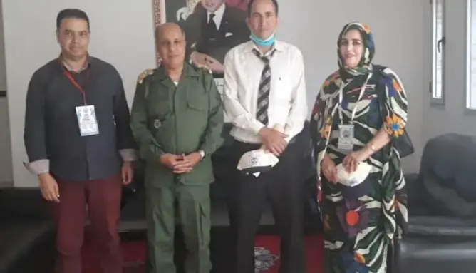 وفد من فريق السلام الدولي التابع للمنظمة الهولندية IOPHR يحل بعمالة السمارة