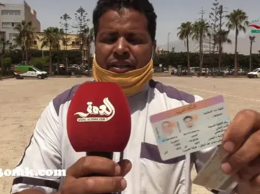 محروم من دعم كورونا يشتكي “الحُكرة”: متزوج وقالوا لي لست رب أسرة (فيديو)