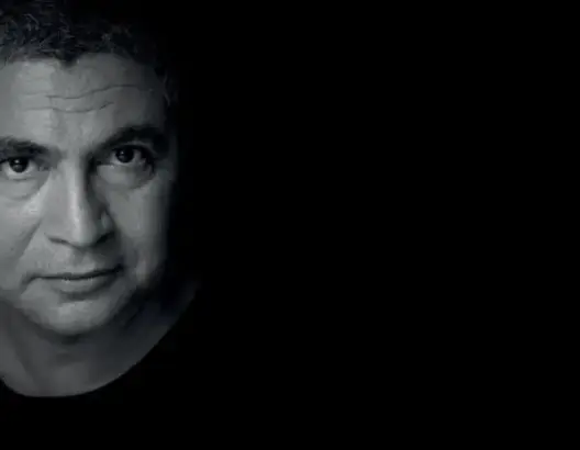 كاتب مغربي يرفض تسلم جائزة أدبية من يد عمدة مدينة فرنسية ينتمي لليمين المتطرف