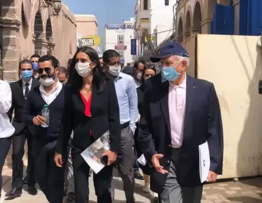 وزيرة السياحة والمستشار الملكي